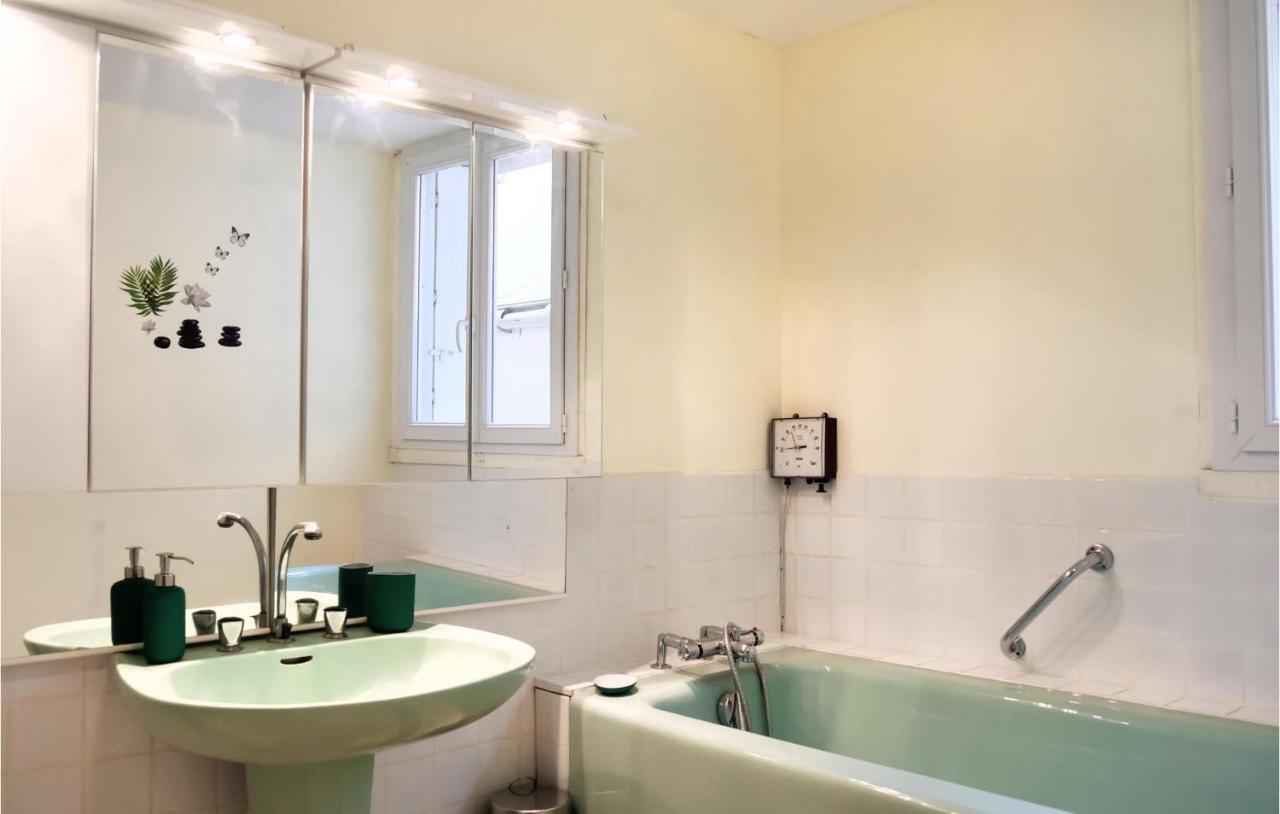 Gorgeous Apartment In Pirou With Kitchen Bagian luar foto